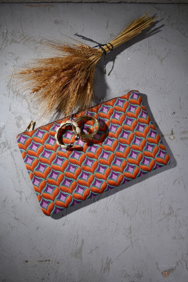 AZURE NAKIŞ İŞLEMELİ CLUTCH