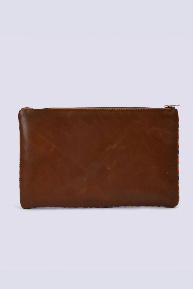AZURE NAKIŞ İŞLEMELİ CLUTCH