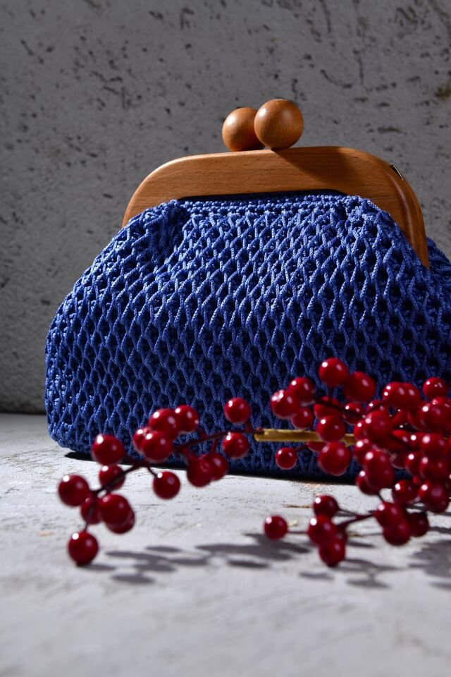 ELIOSE CLUTCH