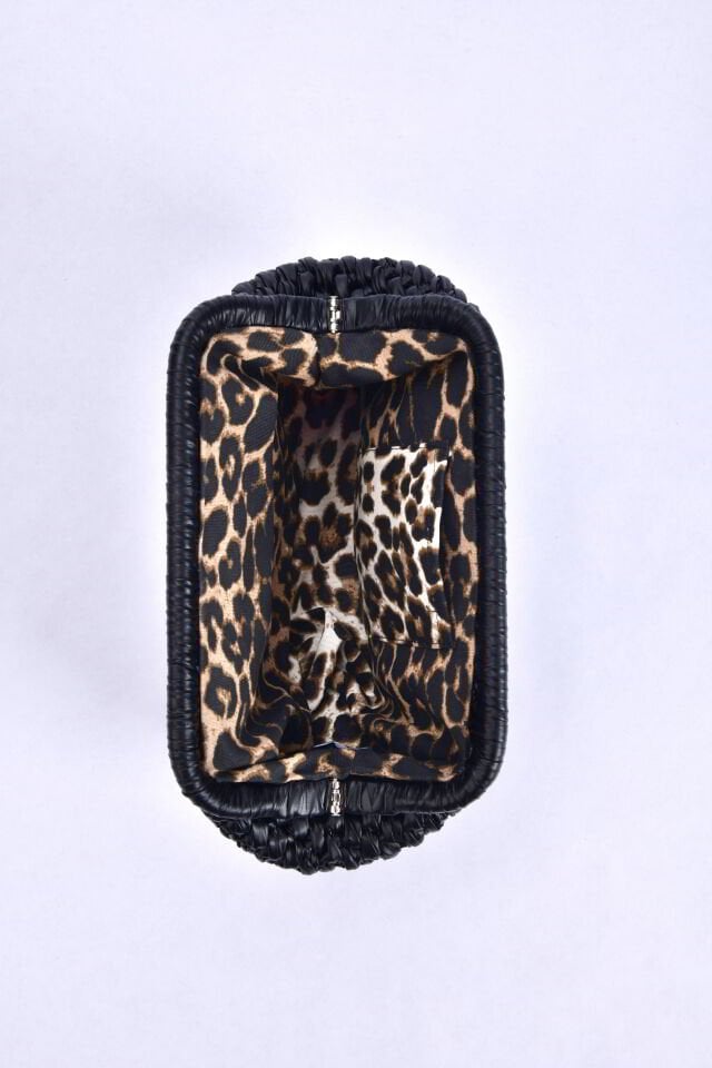 NUVE DERİ DOKULU POUCH BAG